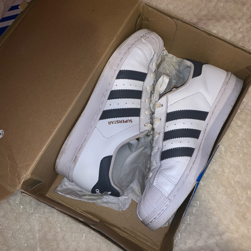 Women’s Adidas Superstar